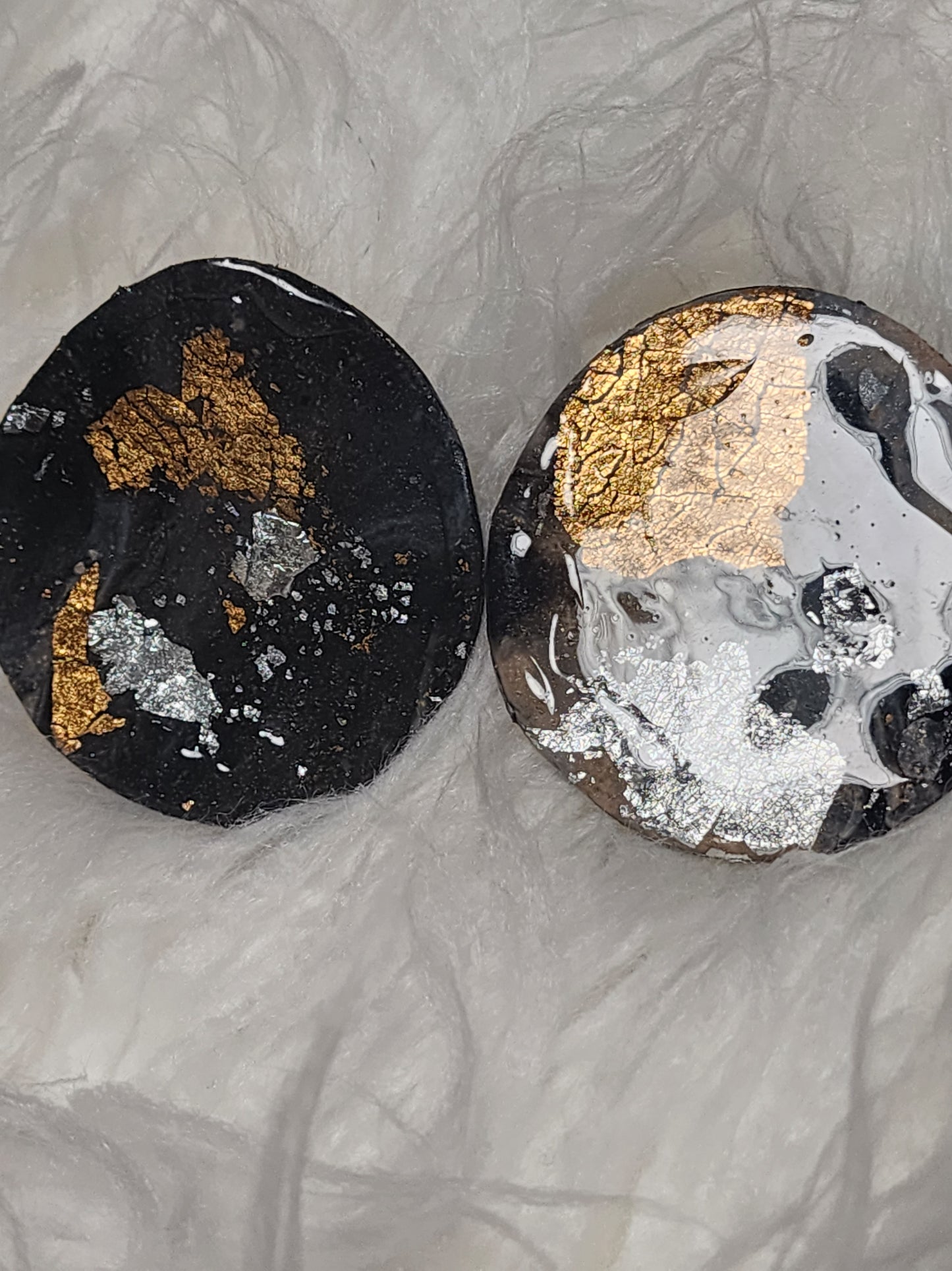 Round galaxy stud post