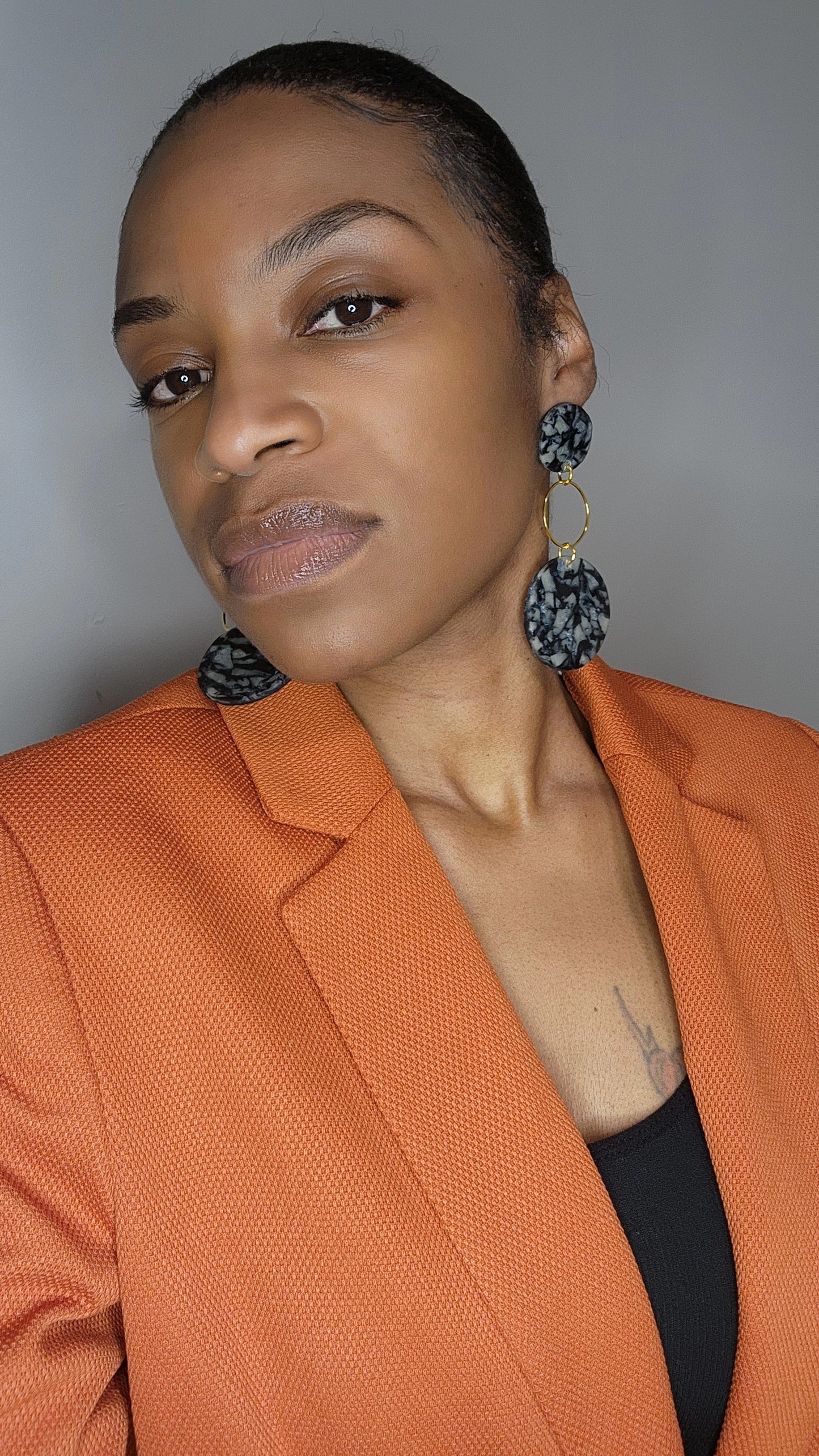 Black Abstract Circle